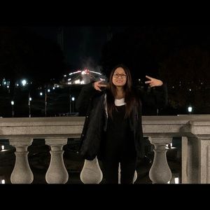 Meet your Posher, Olivia